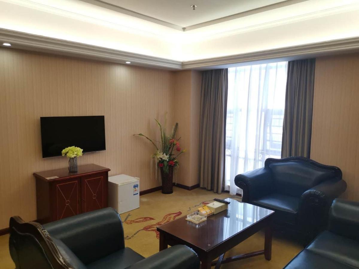 Vienna Hotel Chaozhou Plaza Kültér fotó