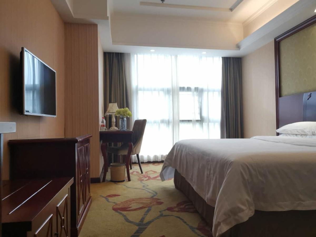 Vienna Hotel Chaozhou Plaza Kültér fotó