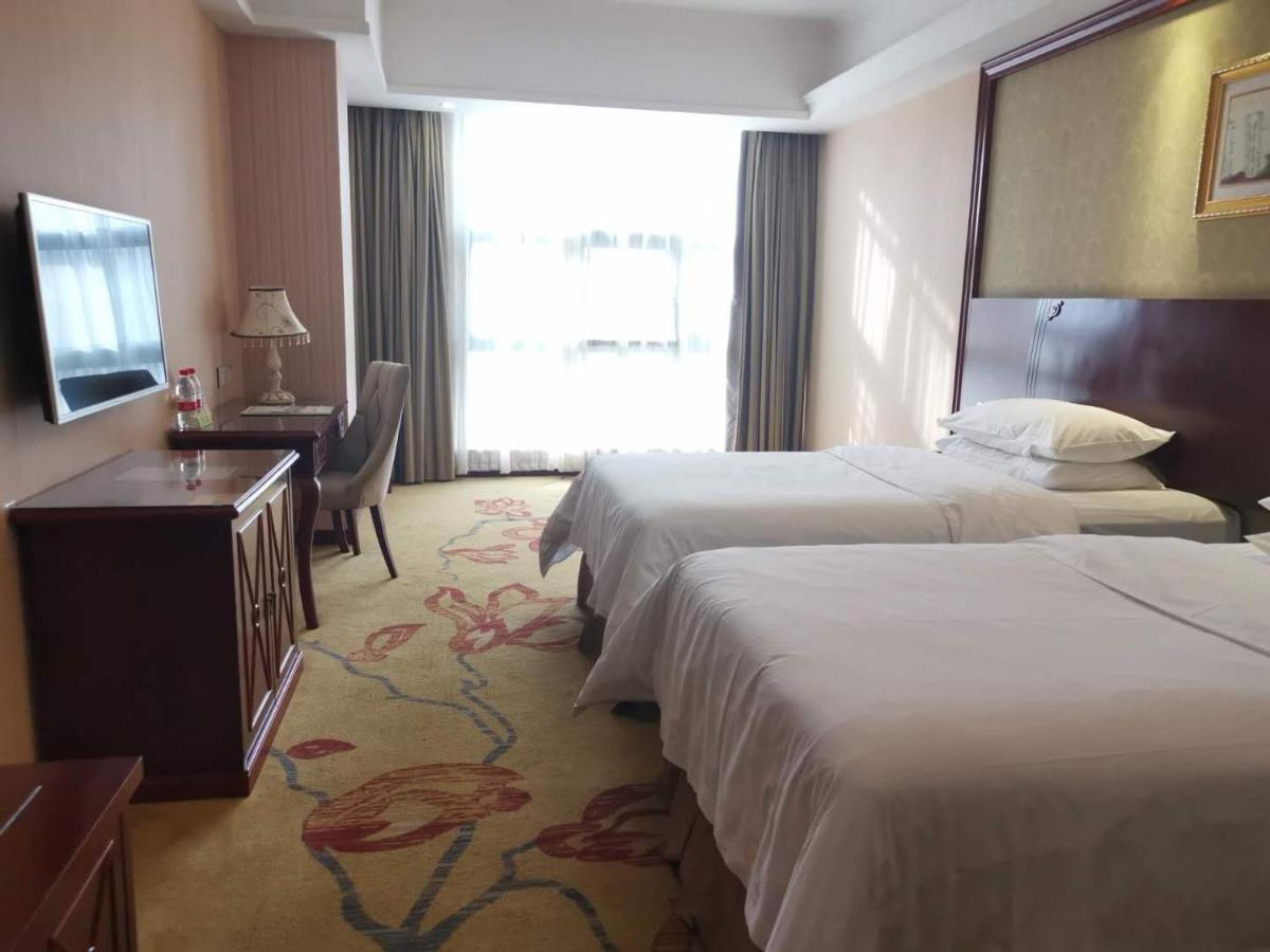 Vienna Hotel Chaozhou Plaza Kültér fotó